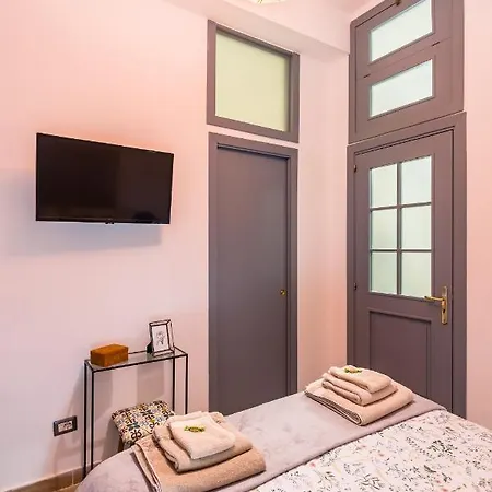 Apartment Eccehomo 29 La Casa Di Piero *