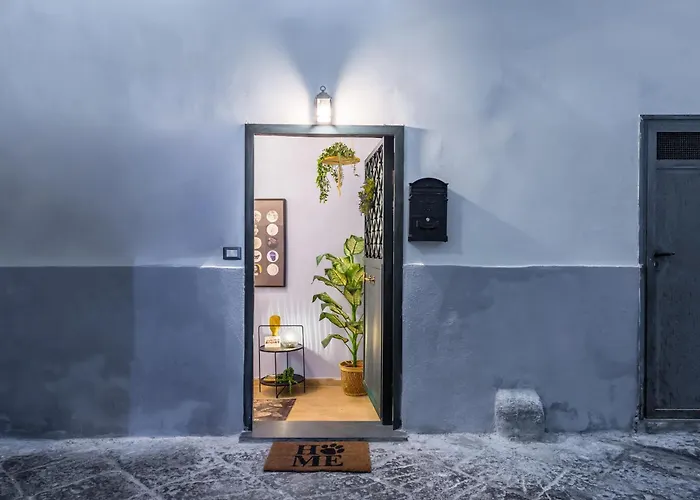 Eccehomo 29 La Casa Di Piero * Napoli